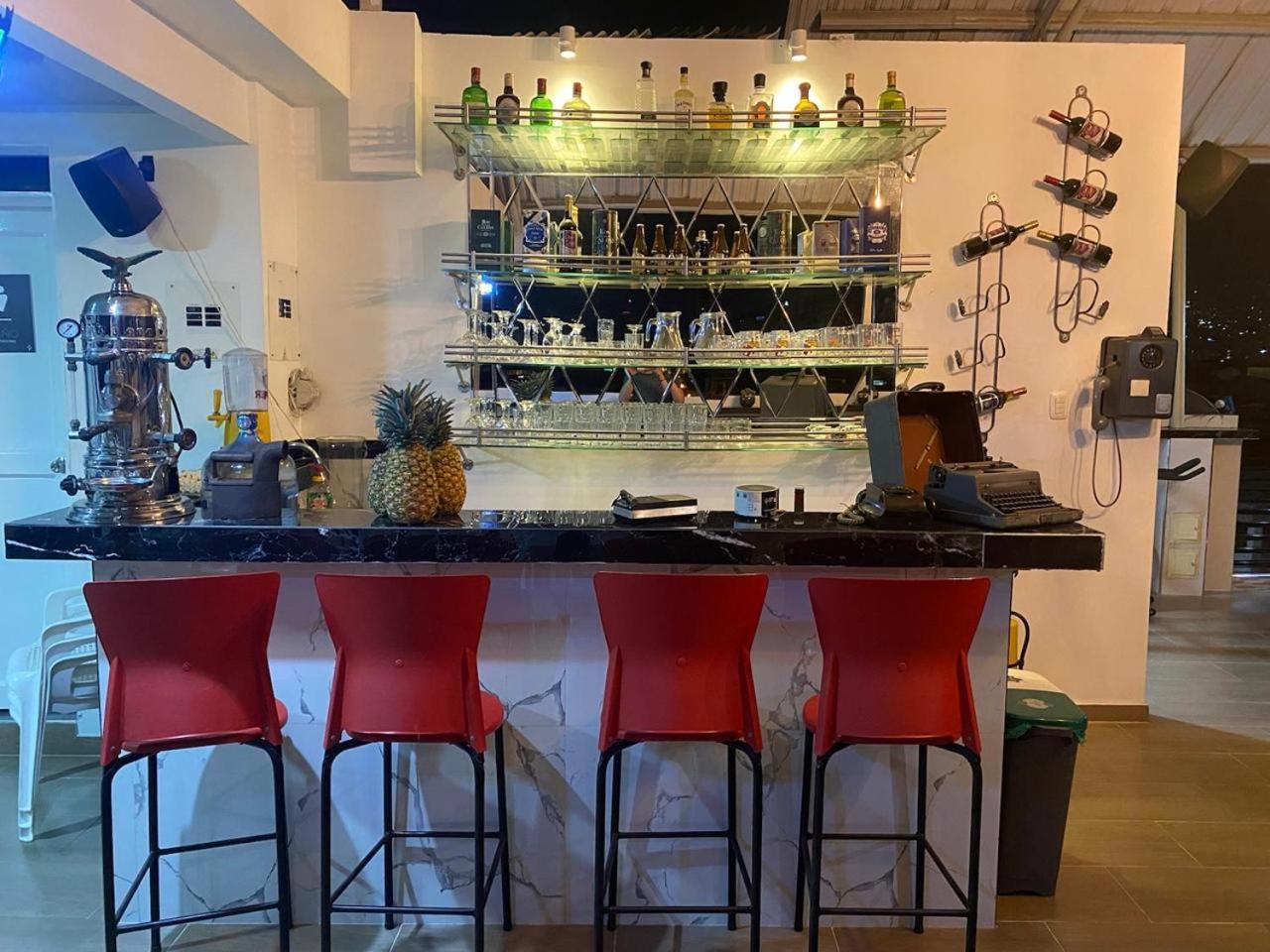קאלי Hotel Alameda Plaza מראה חיצוני תמונה